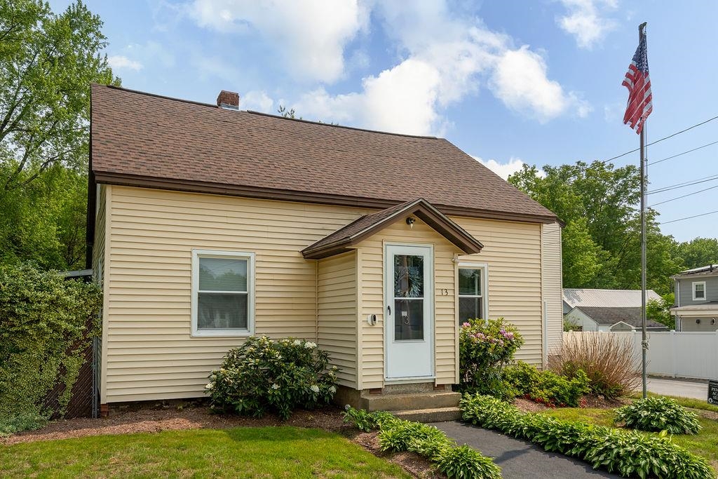 13 Hillcrest Avenue