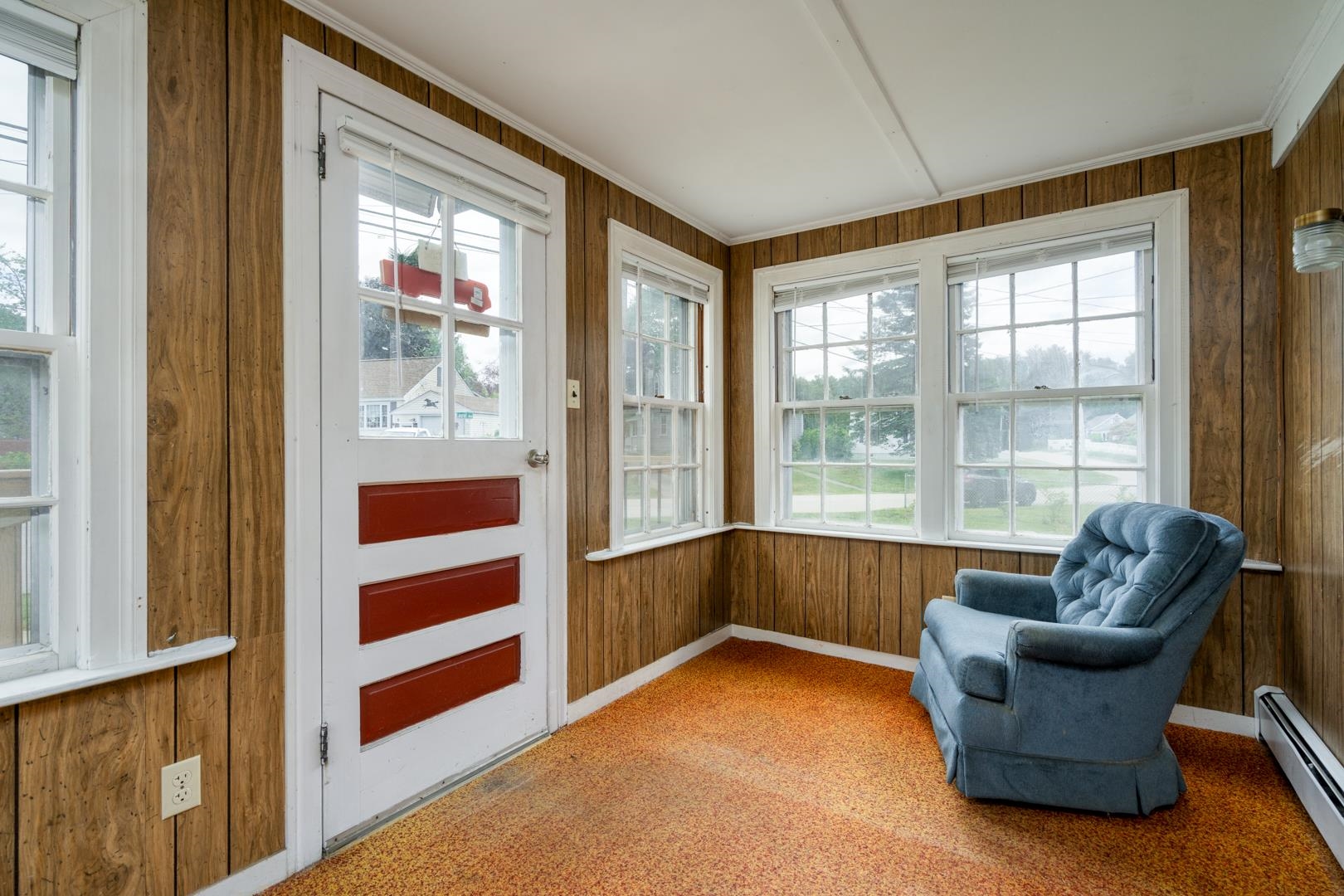 4 Sterling Road
