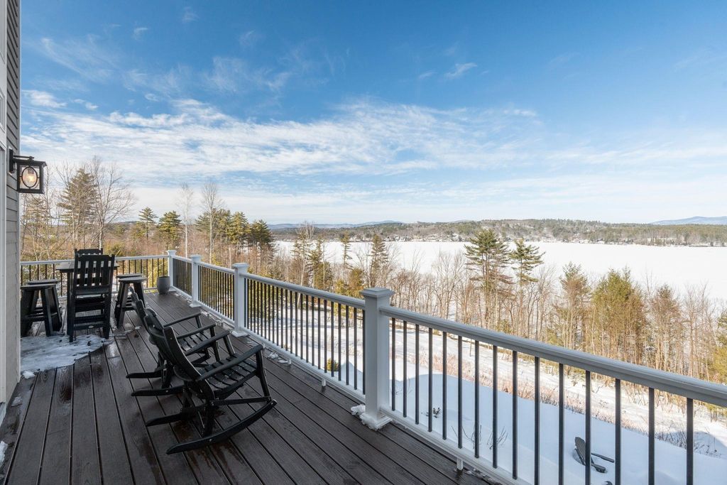 Photo of 18 Bay Ridge Drive, Meredith, NH 03253 (MLS # 5078864)