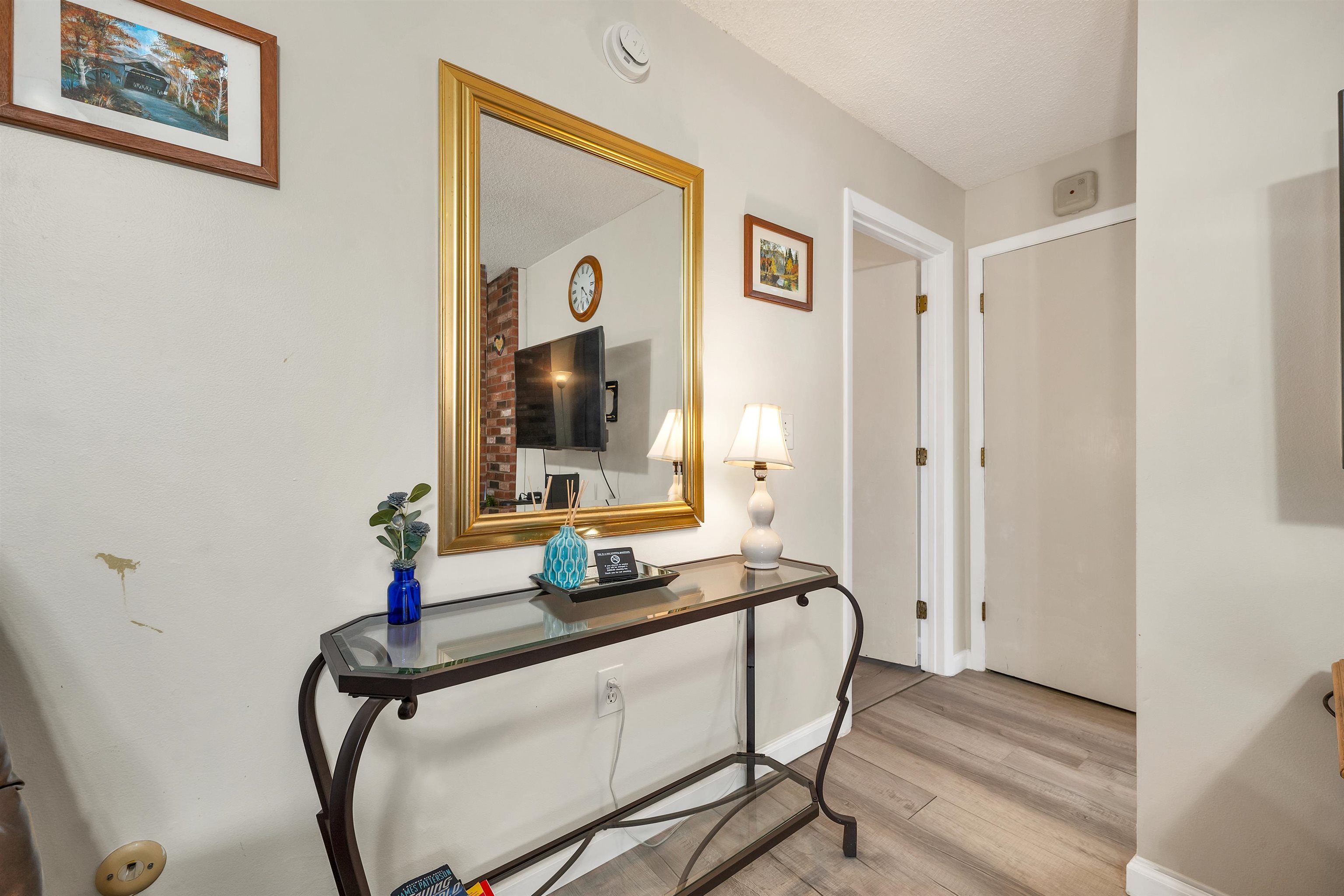 Conway, New Hampshire 03860, United States, 1 Bedroom Bedrooms, ,1 BathroomBathrooms,Residential,Active,90332