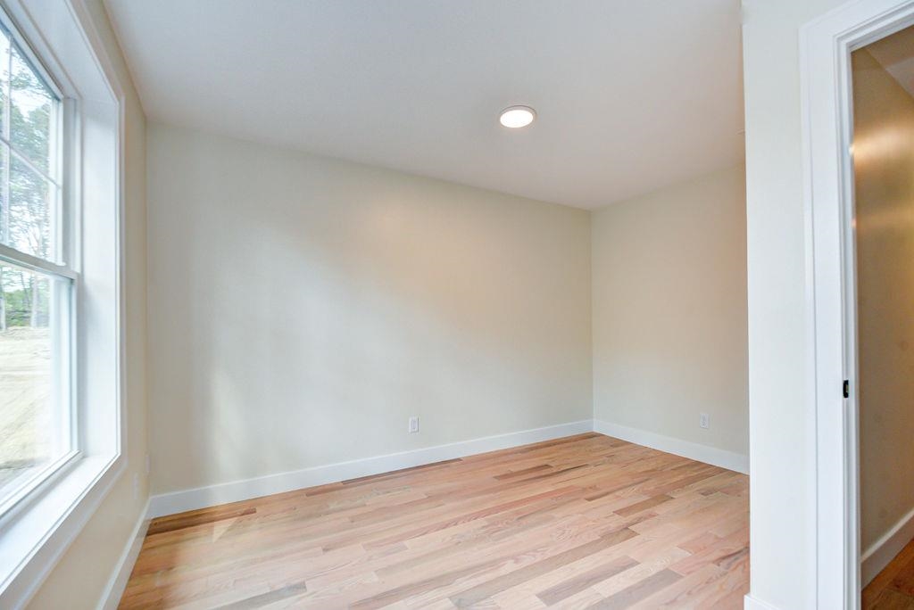 Hudson, New Hampshire 03051, United States, 3 Bedrooms Bedrooms, ,2 BathroomsBathrooms,Residential,Active,151697