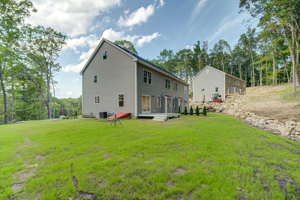 Hudson, New Hampshire 03051, United States, 3 Bedrooms Bedrooms, ,2 BathroomsBathrooms,Residential,Active,151697
