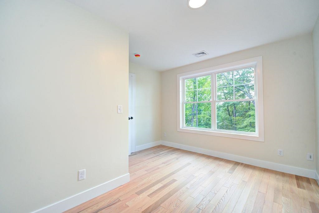 Hudson, New Hampshire 03051, United States, 3 Bedrooms Bedrooms, ,2 BathroomsBathrooms,Residential,Active,151697