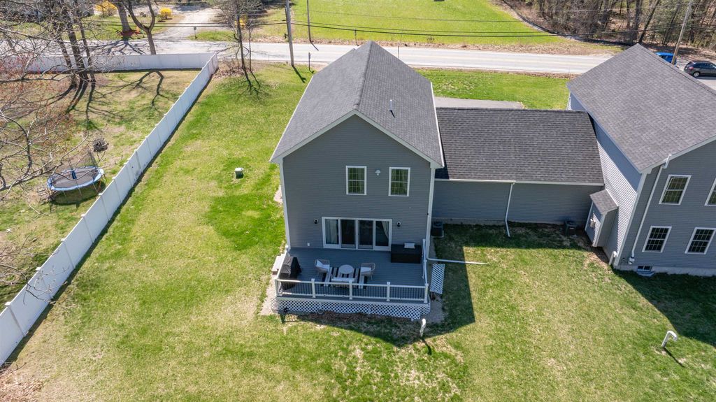 Photo of 285 Webster Street, Hudson, NH 03051 (MLS # 5080017)