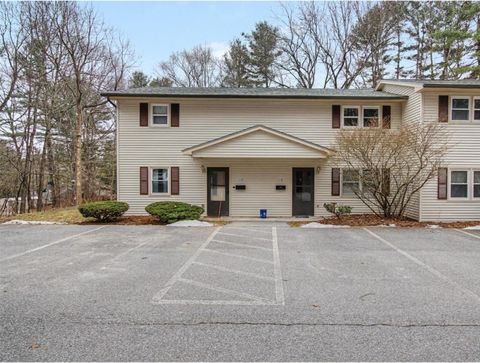 86 Pinecrest Drive 11 E Essex VT 05452