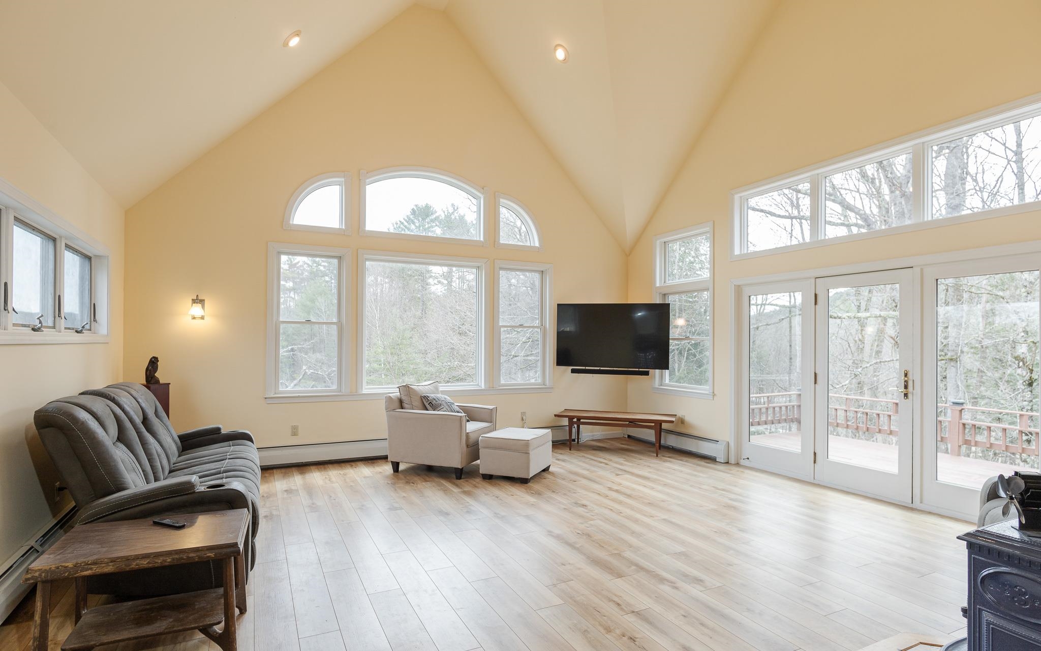 147 Pleasant View Lane