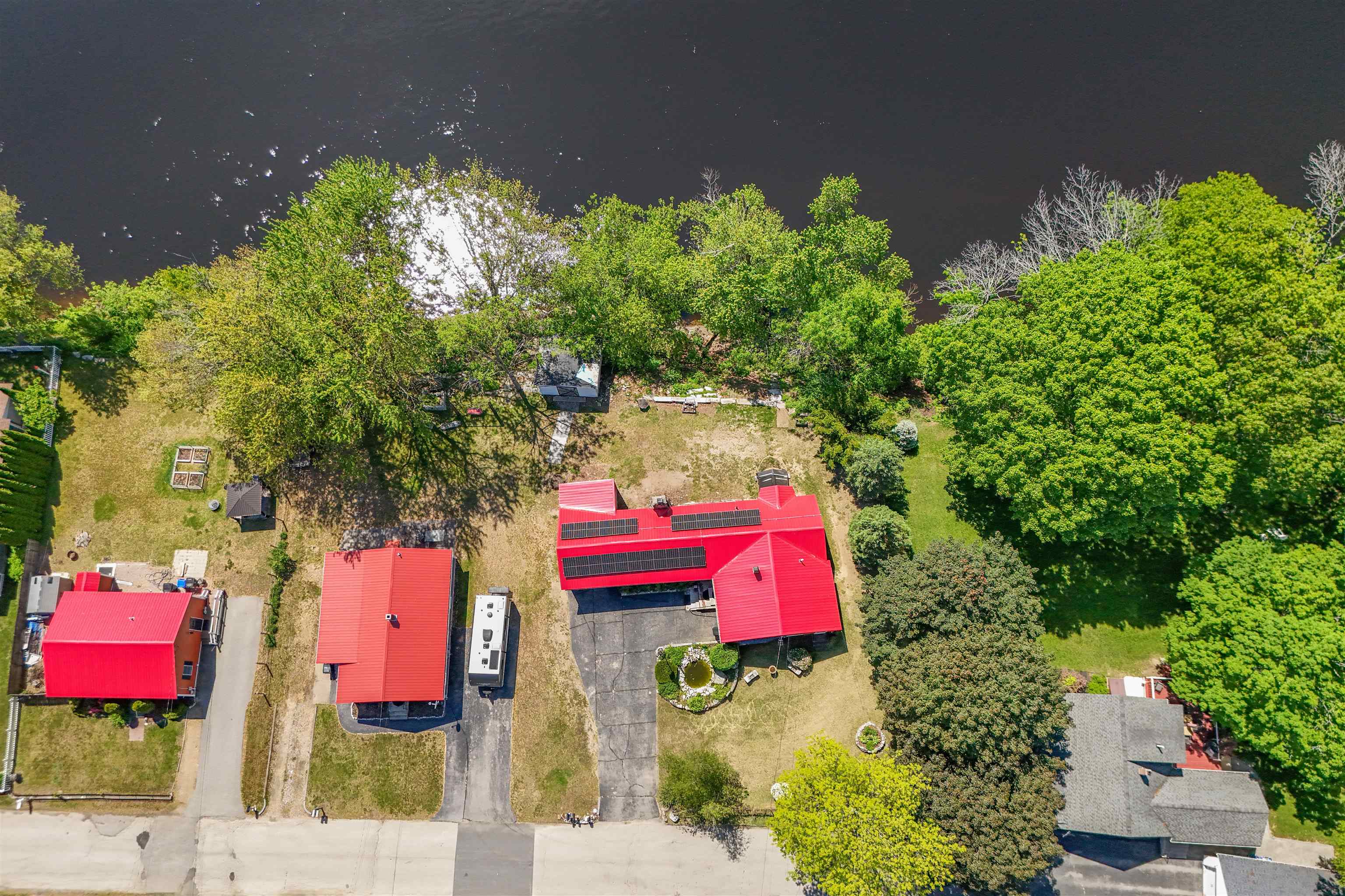 526 Riverdale Avenue