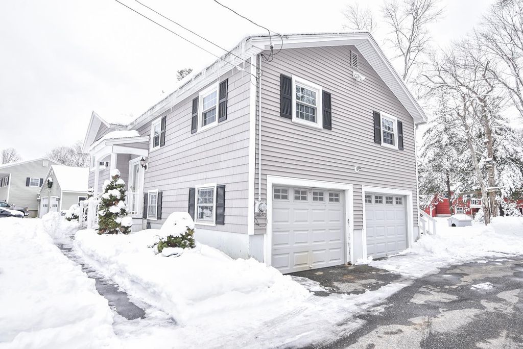 Photo of 9 Clydesdale Road, Salem, NH 03079 (MLS # 5077327)