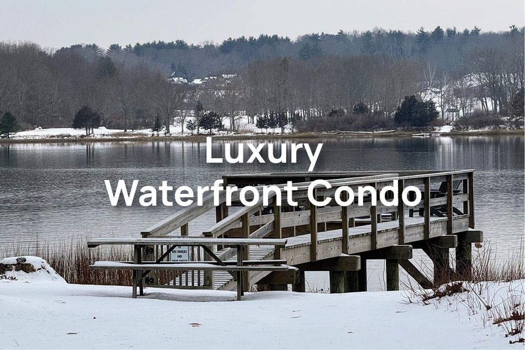 Photo of 41 Clearwater Drive, Dover, NH 03820 (MLS # 5070890)