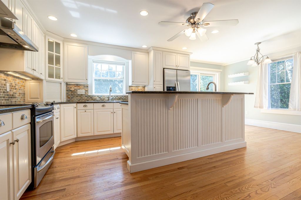 Photo of 34 Auburn Street, Concord, NH 03301 (MLS # 5083362)