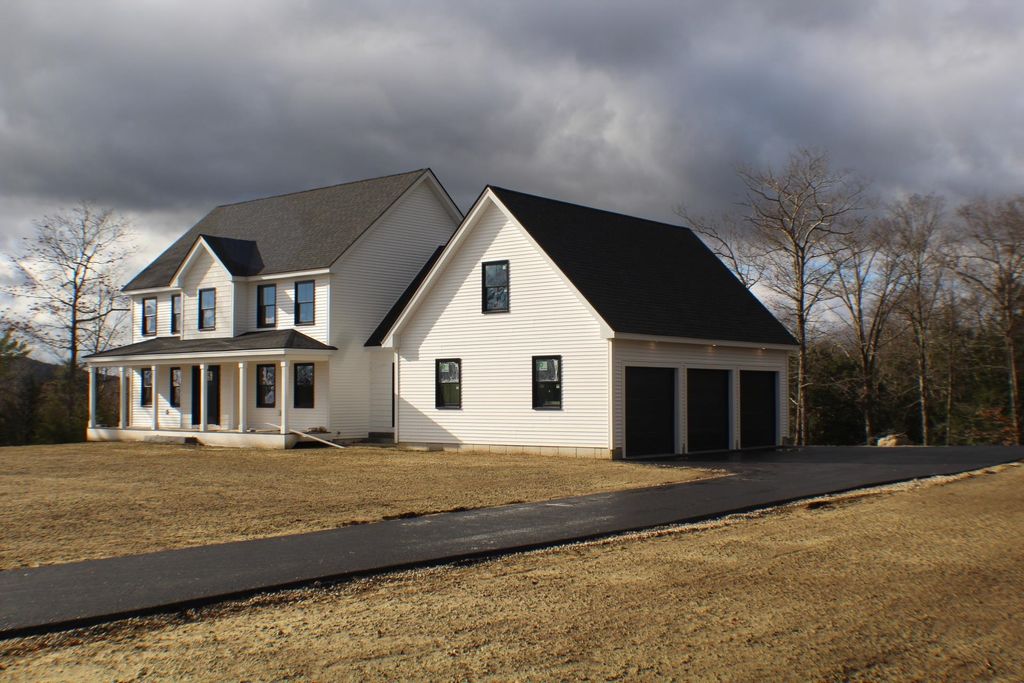 Photo of 27 Tyler Avenue, Epsom, NH 03234 (MLS # 5068822)