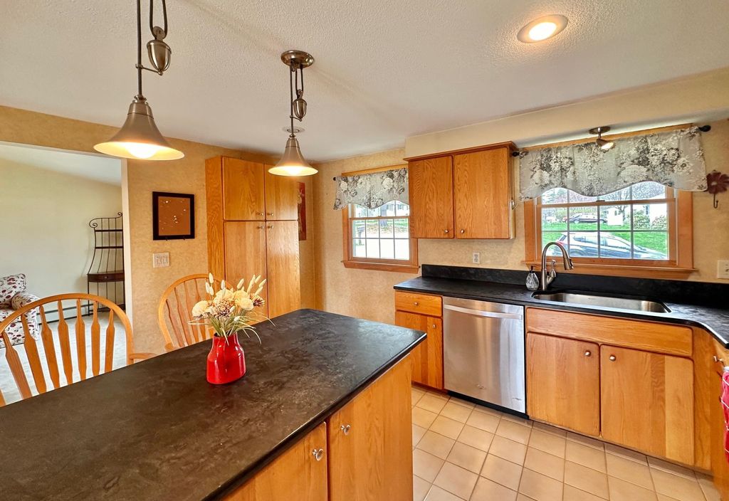 Photo of 19 Pinewood Drive, Merrimack, NH 03054 (MLS # 5084666)
