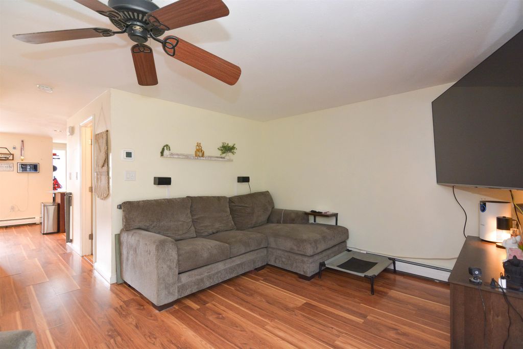 Photo of 5 Harwich Court, Merrimack, NH 03054 (MLS # 5085040)