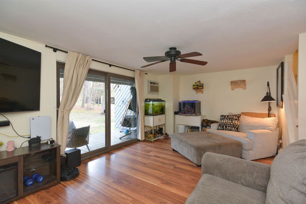 Photo of 5 Harwich Court, Merrimack, NH 03054 (MLS # 5085040)