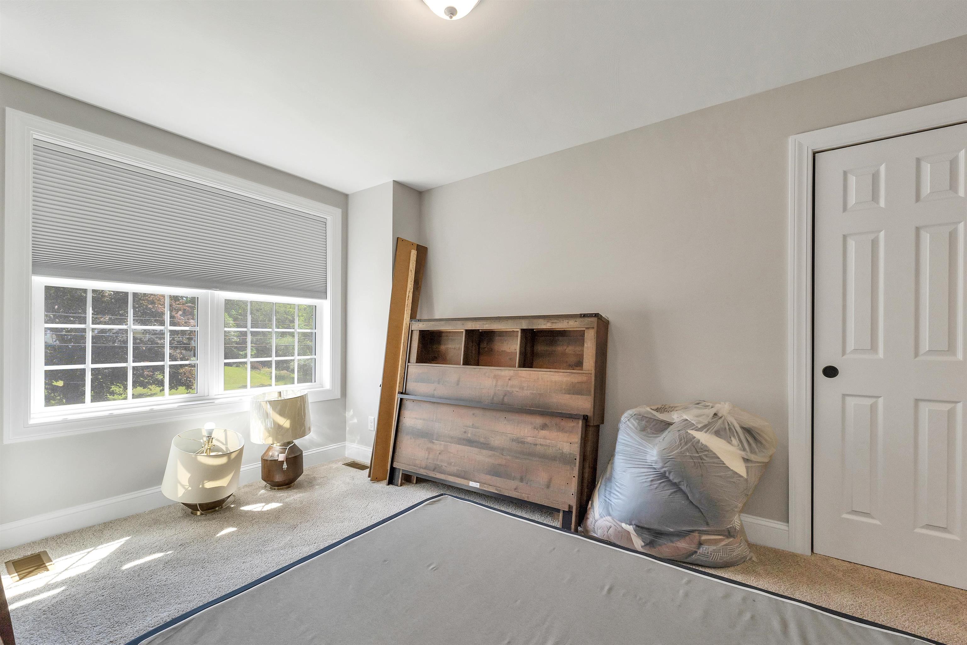 Londonderry, New Hampshire 03053, United States, 3 Bedrooms Bedrooms, ,3 BathroomsBathrooms,Residential,Active,144670