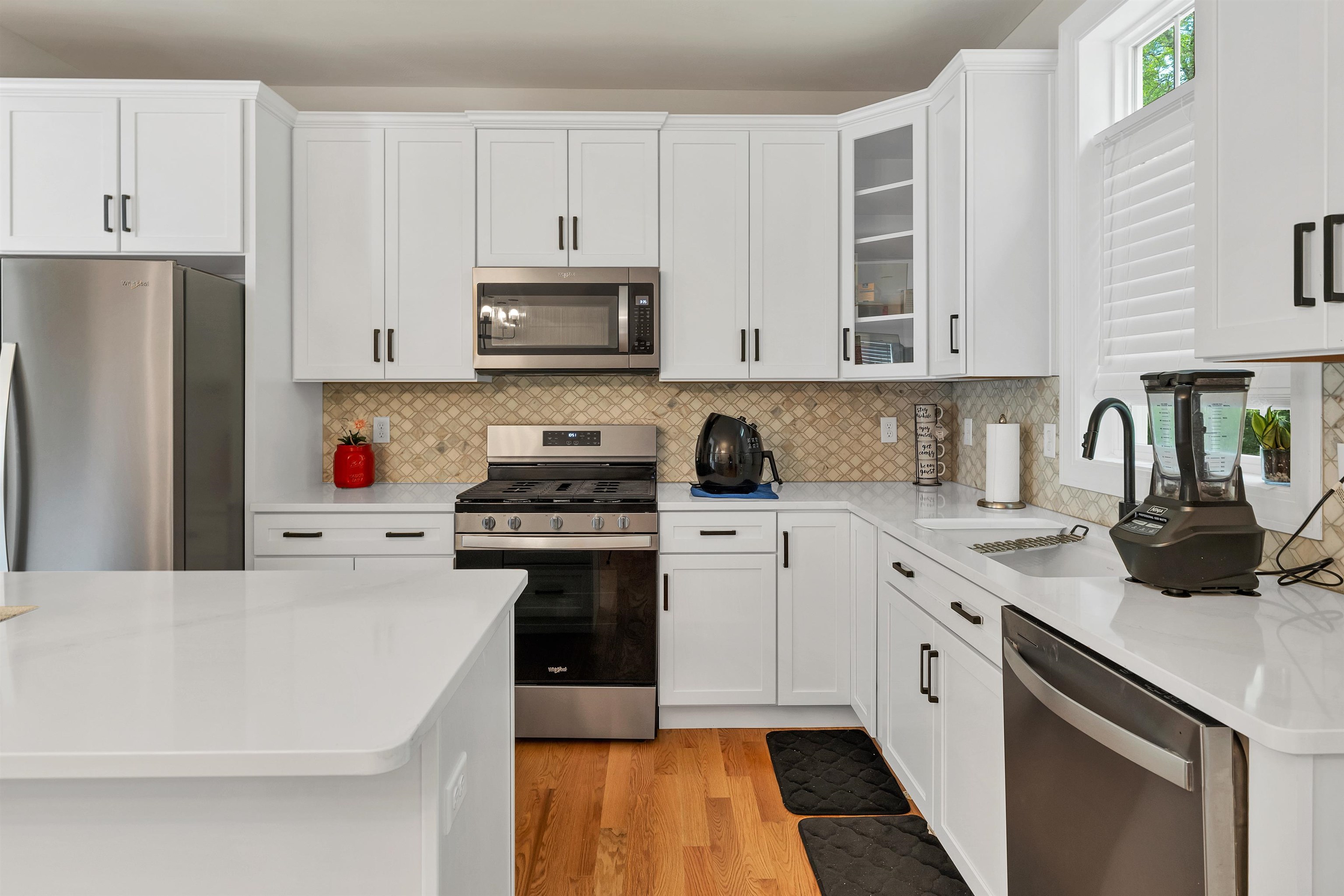 Londonderry, New Hampshire 03053, United States, 3 Bedrooms Bedrooms, ,3 BathroomsBathrooms,Residential,Active,144670