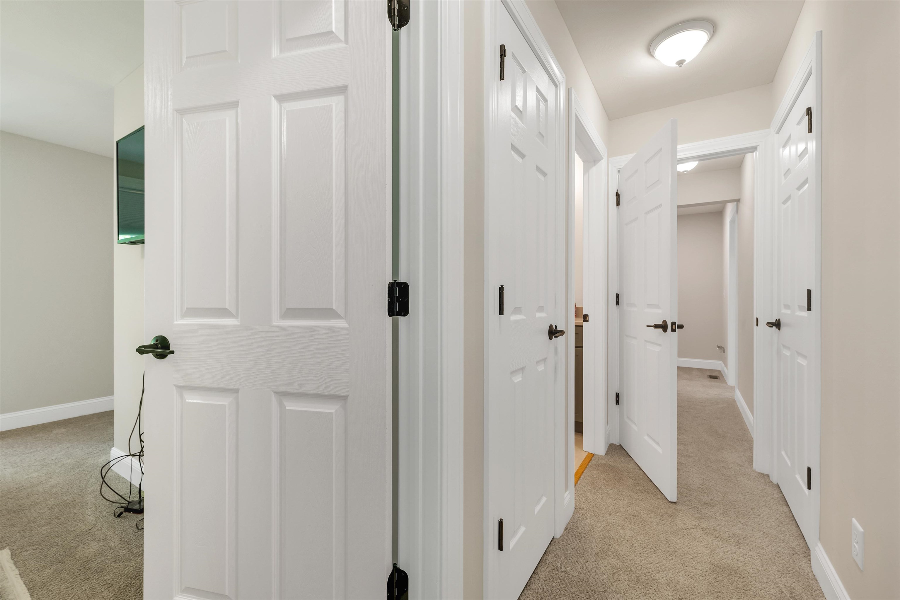 Londonderry, New Hampshire 03053, United States, 3 Bedrooms Bedrooms, ,3 BathroomsBathrooms,Residential,Active,144670