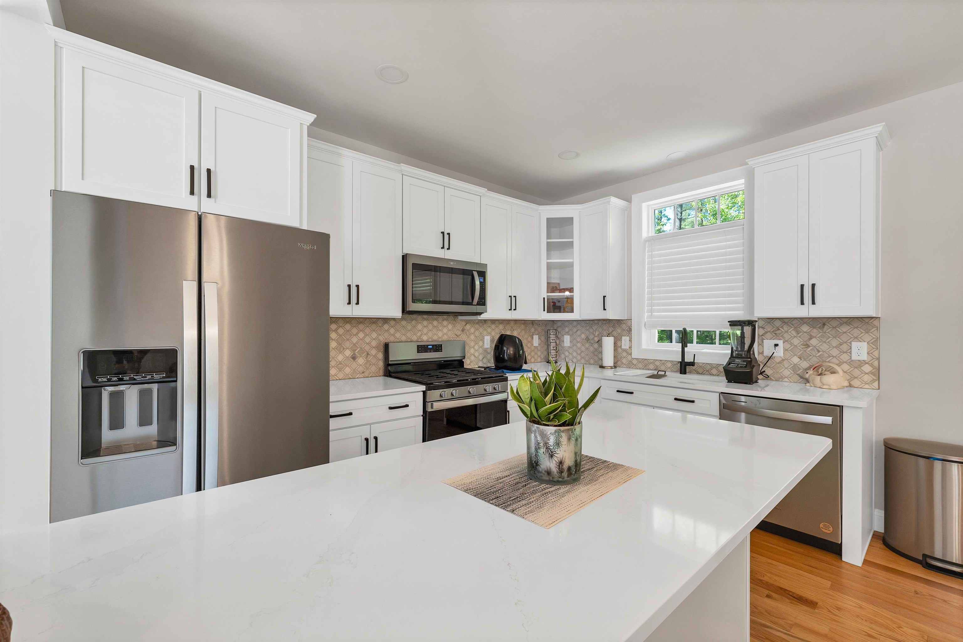 Londonderry, New Hampshire 03053, United States, 3 Bedrooms Bedrooms, ,3 BathroomsBathrooms,Residential,Active,144670