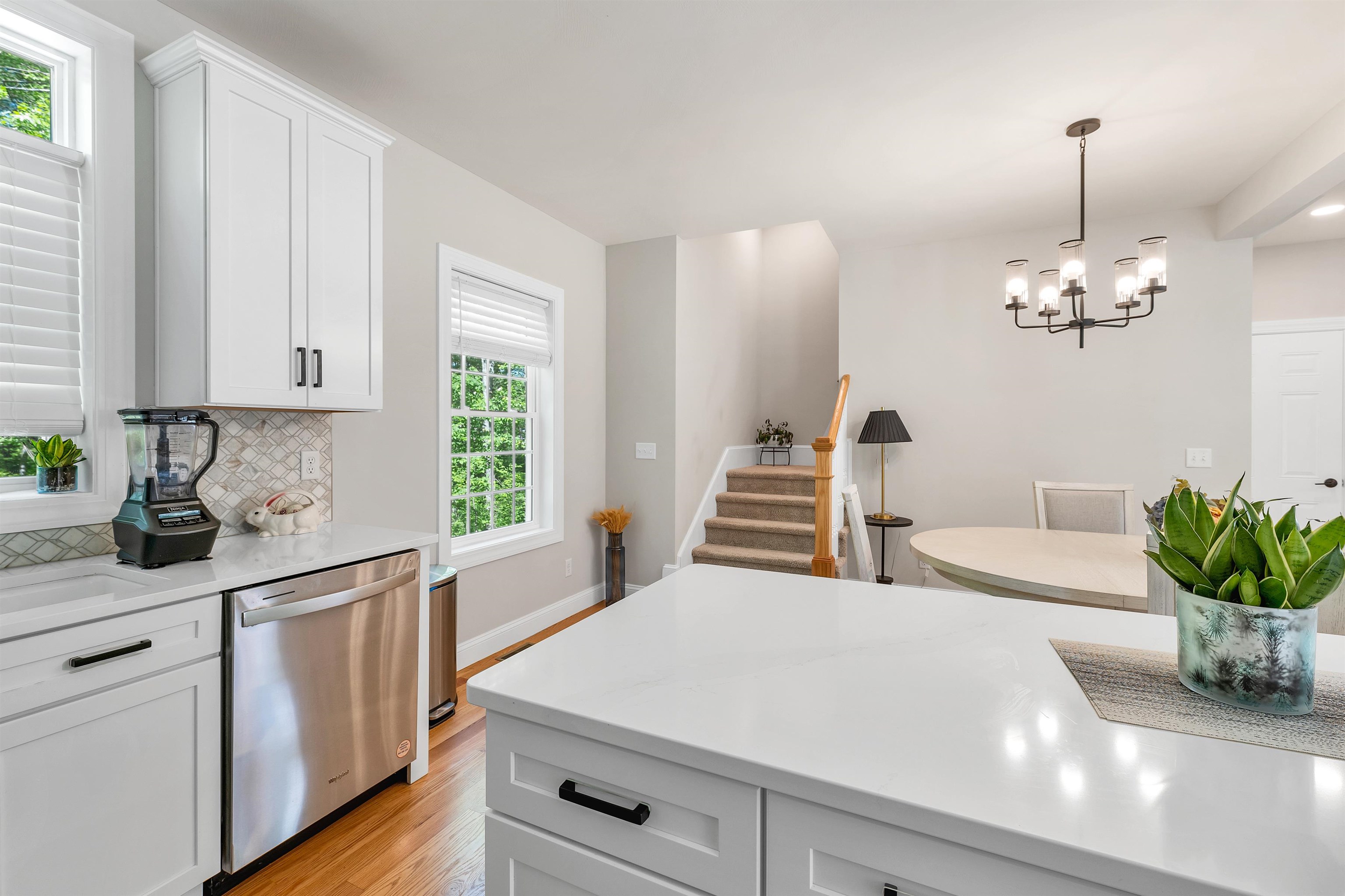 Londonderry, New Hampshire 03053, United States, 3 Bedrooms Bedrooms, ,3 BathroomsBathrooms,Residential,Active,144670