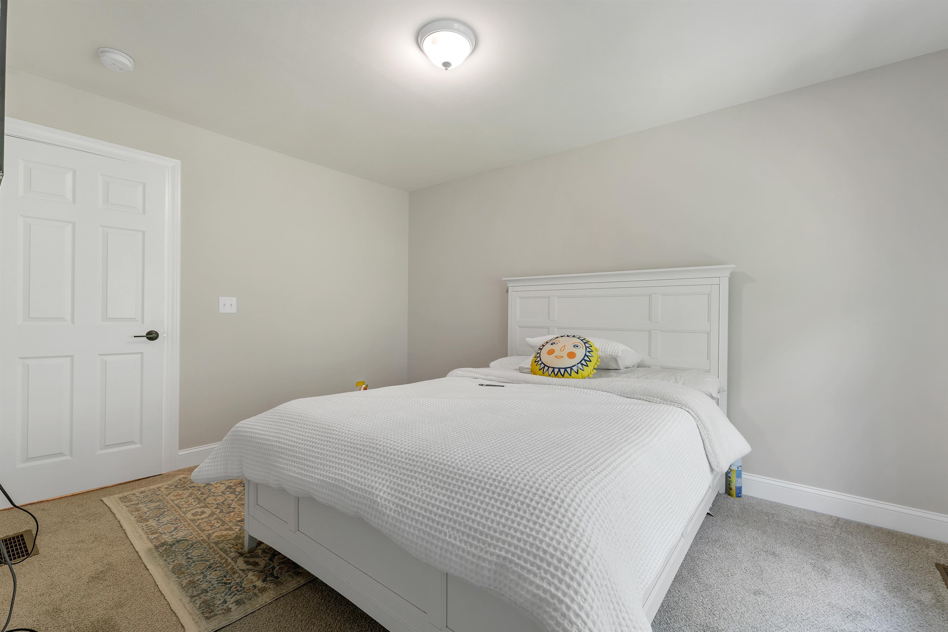 Londonderry, New Hampshire 03053, United States, 3 Bedrooms Bedrooms, ,3 BathroomsBathrooms,Residential,Active,144670