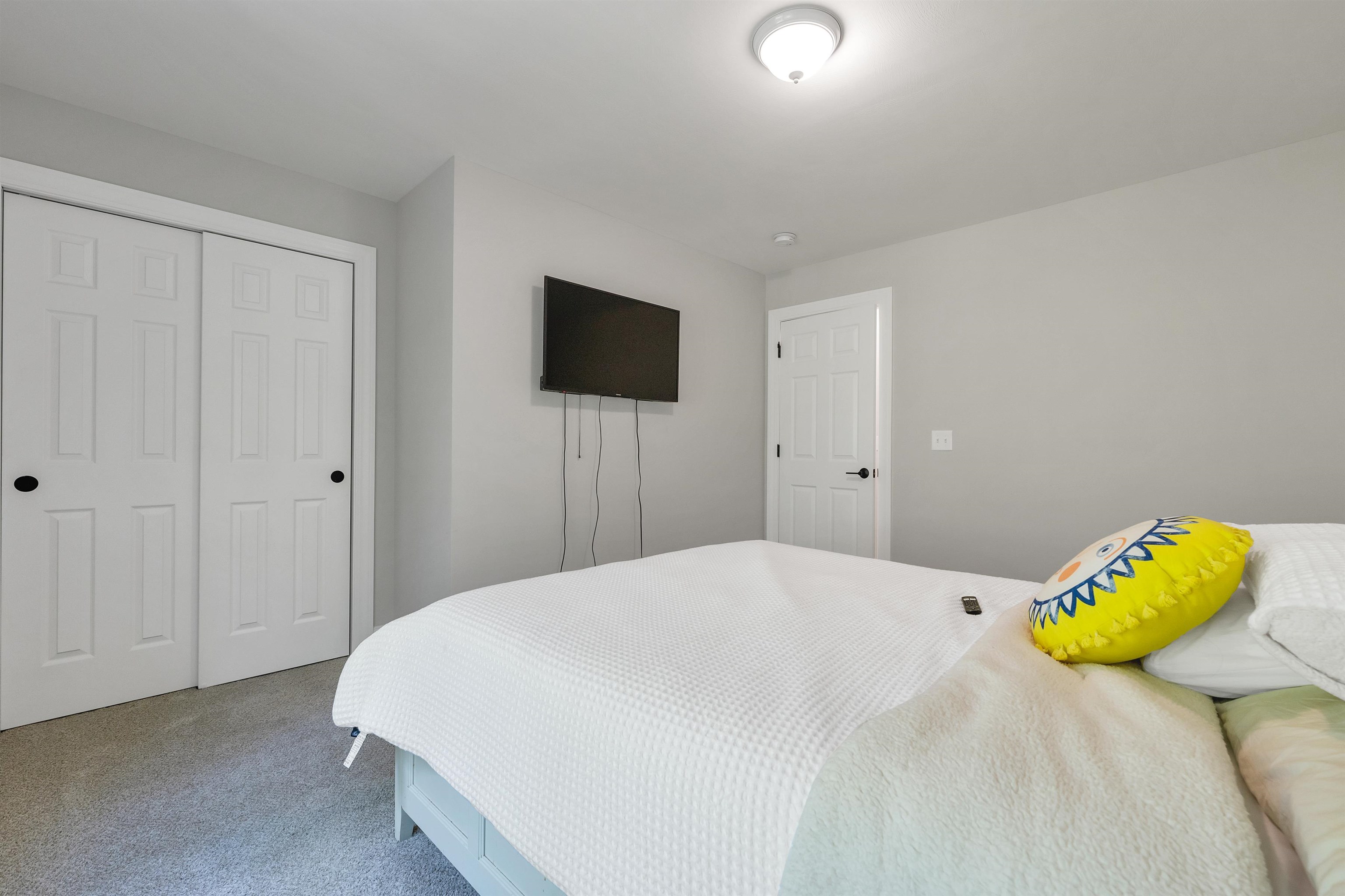 Londonderry, New Hampshire 03053, United States, 3 Bedrooms Bedrooms, ,3 BathroomsBathrooms,Residential,Active,144670