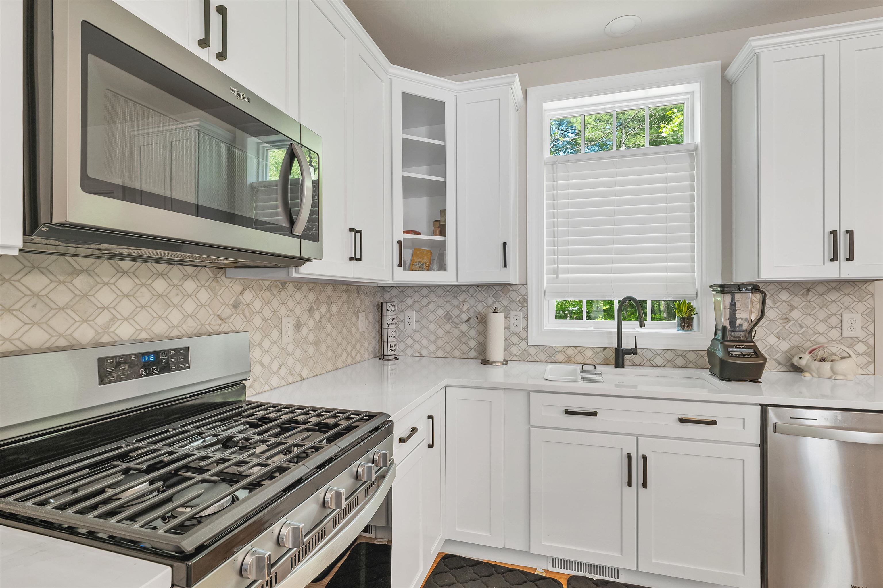 Londonderry, New Hampshire 03053, United States, 3 Bedrooms Bedrooms, ,3 BathroomsBathrooms,Residential,Active,144670