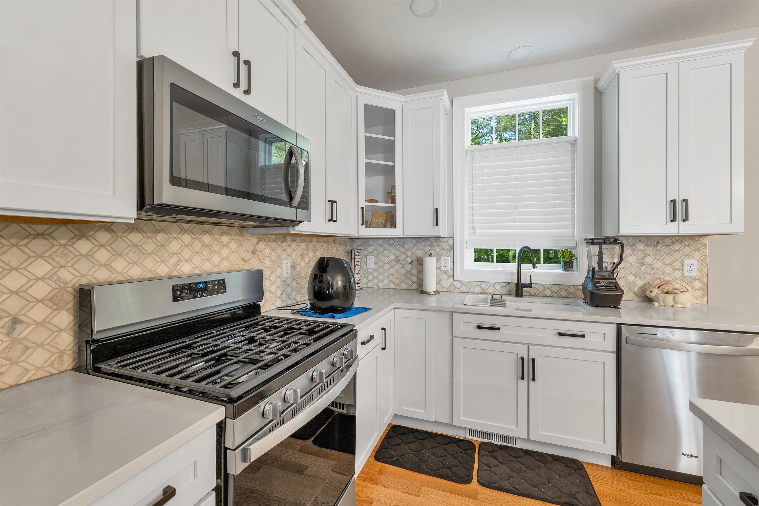 Londonderry, New Hampshire 03053, United States, 3 Bedrooms Bedrooms, ,3 BathroomsBathrooms,Residential,Active,144670