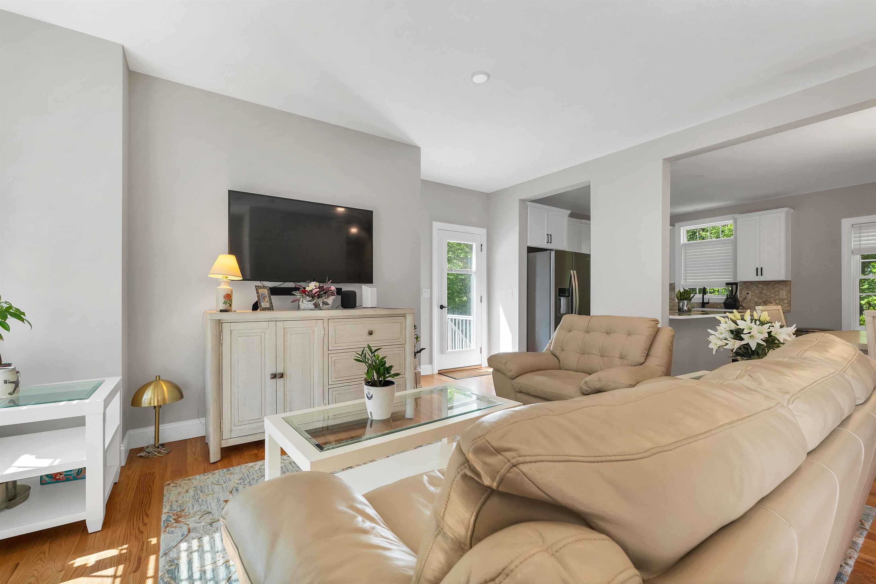 Londonderry, New Hampshire 03053, United States, 3 Bedrooms Bedrooms, ,3 BathroomsBathrooms,Residential,Active,144670