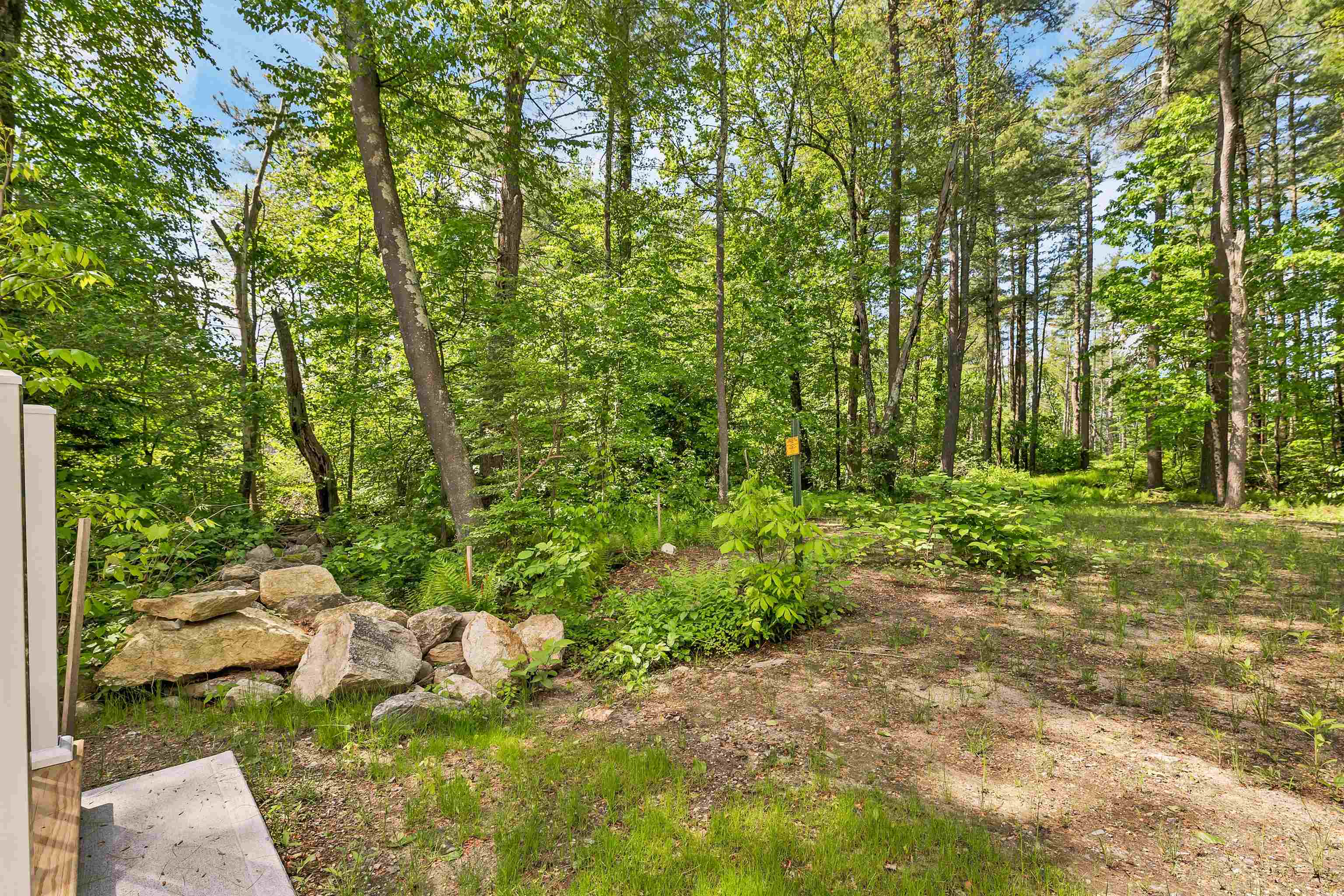 Londonderry, New Hampshire 03053, United States, 3 Bedrooms Bedrooms, ,3 BathroomsBathrooms,Residential,Active,144670