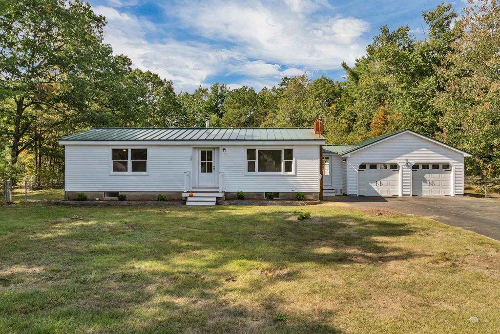 Photo of 180 Chestnut Hill Road, Rochester, NH 03867 (MLS # 5064247)