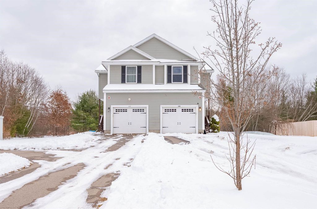 Photo of 80 Trinity Circle #B, Rochester, NH 03839 (MLS # 5071262)