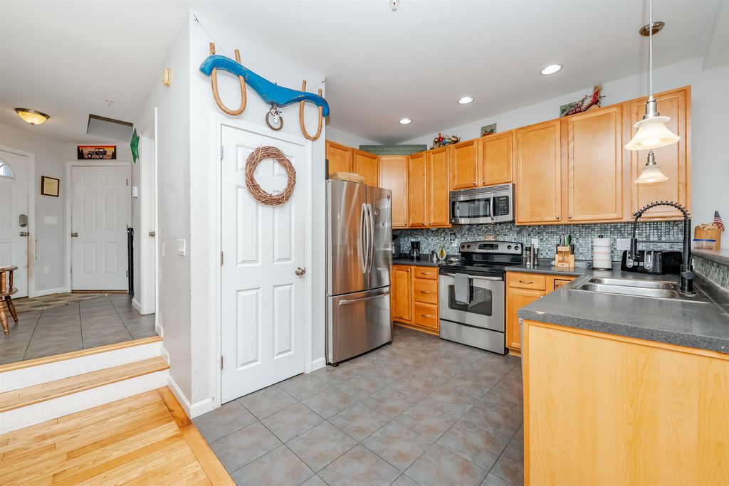 Photo of 80 Trinity Circle #B, Rochester, NH 03839 (MLS # 5071262)