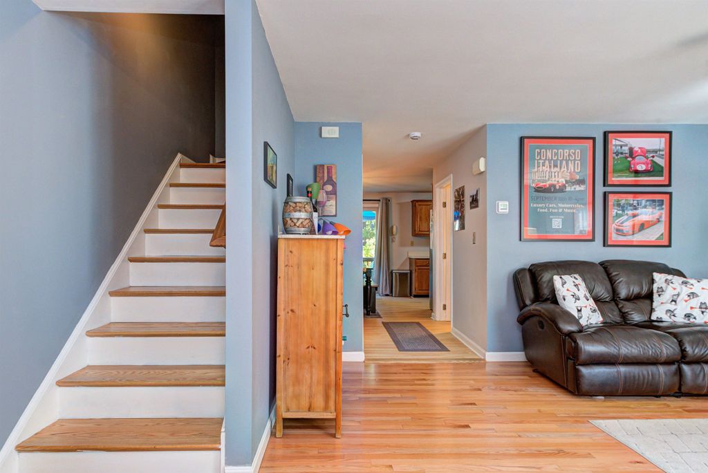 Photo of 11 Sullivan Court, Salem, NH 03079 (MLS # 5065076)