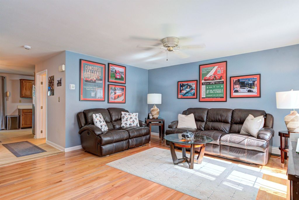 Photo of 11 Sullivan Court, Salem, NH 03079 (MLS # 5065076)