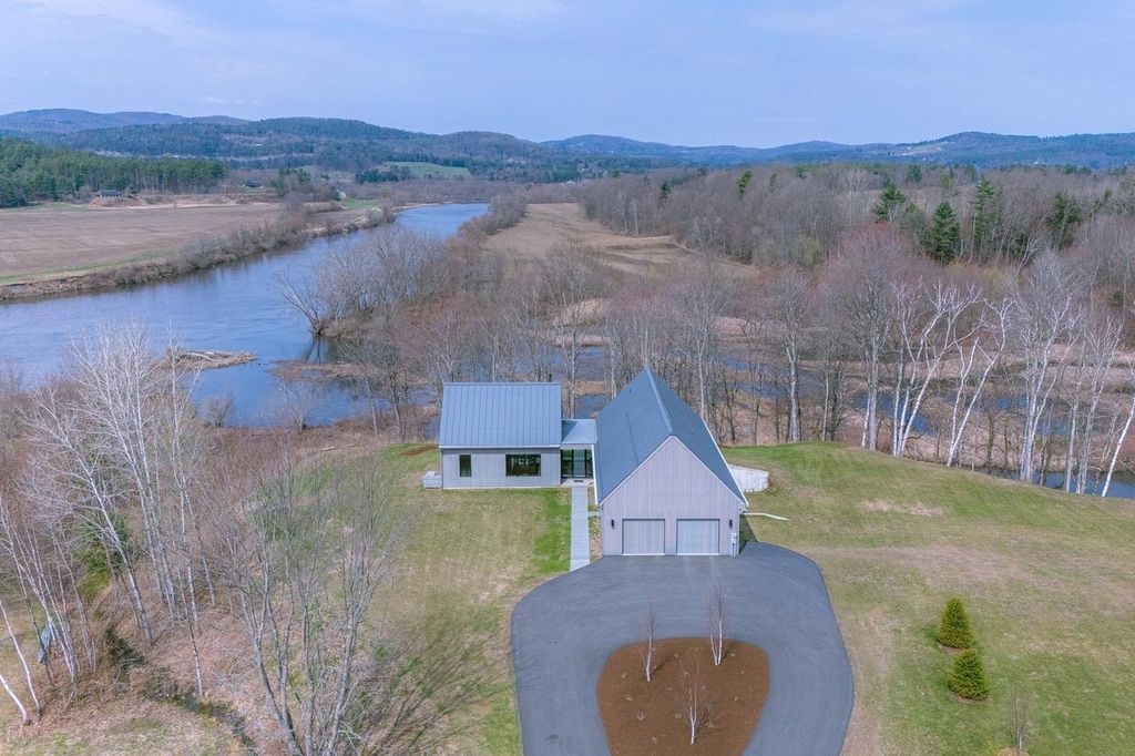 Photo of 24 Highview Meadows, Piermont, NH 03779 (MLS # 5085021)
