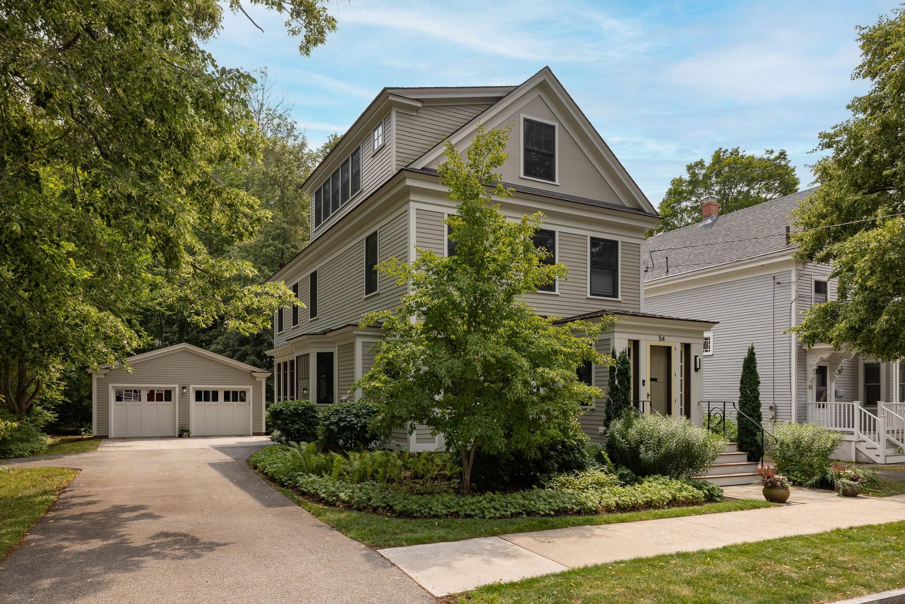54 Lincoln Avenue