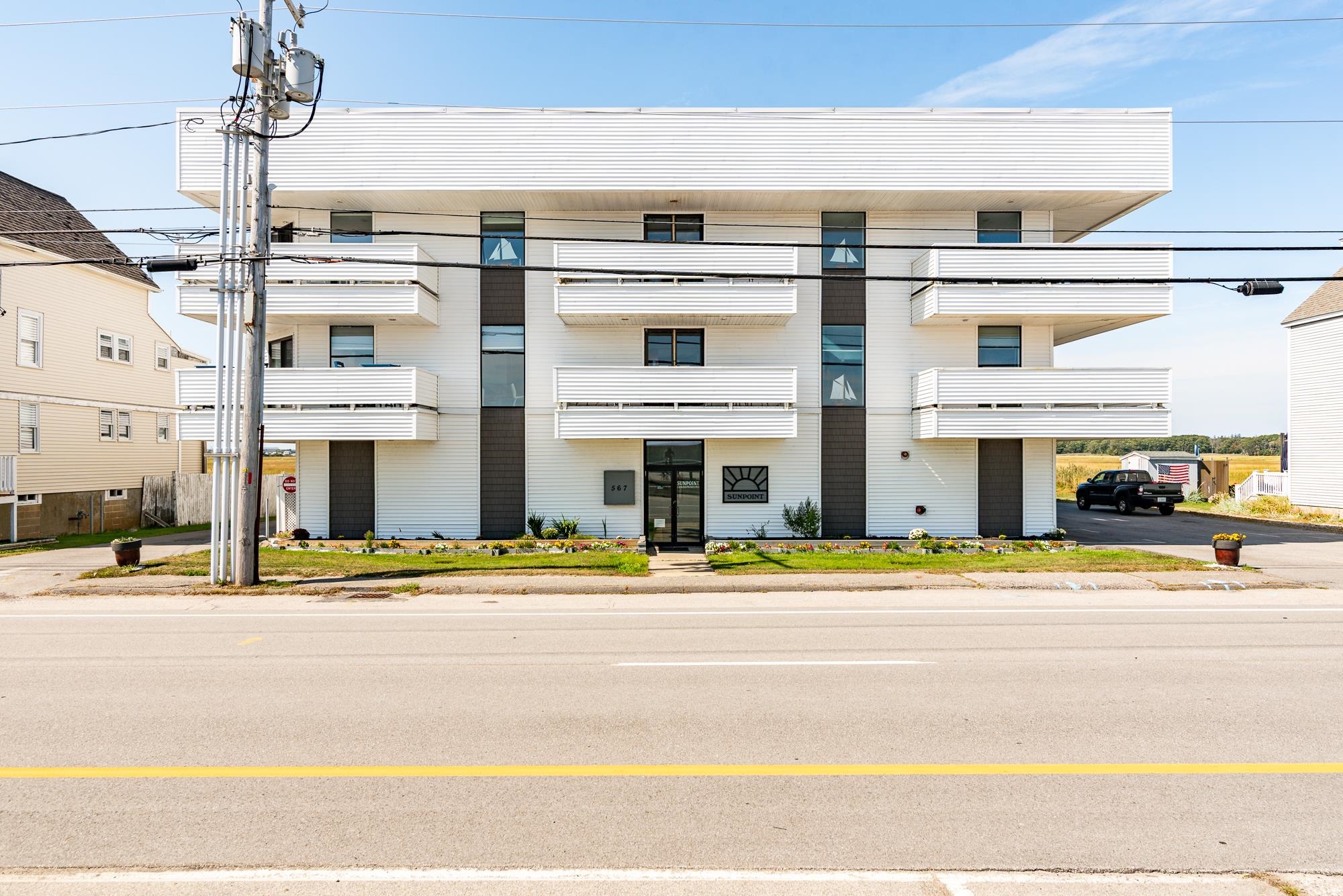 567 Ocean Boulevard 104