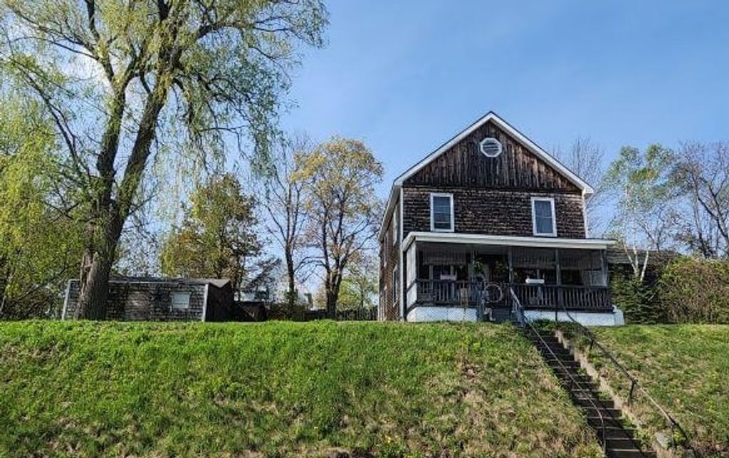 Photo of 5 Guilmette Street, Berlin, NH 03570 (MLS # 5089573)