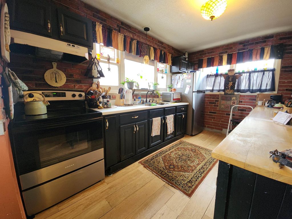 Photo of 5 Guilmette Street, Berlin, NH 03570 (MLS # 5089573)