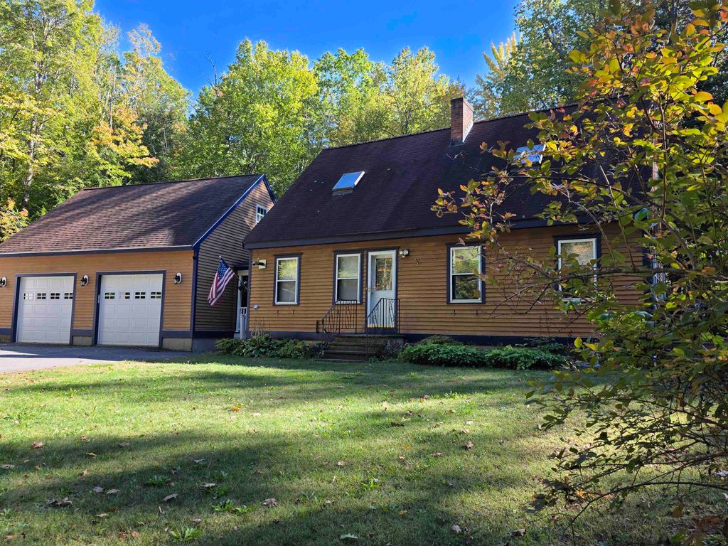 Photo of 68 Winslow Road, Dunbarton, NH 03046 (MLS # 5063395)