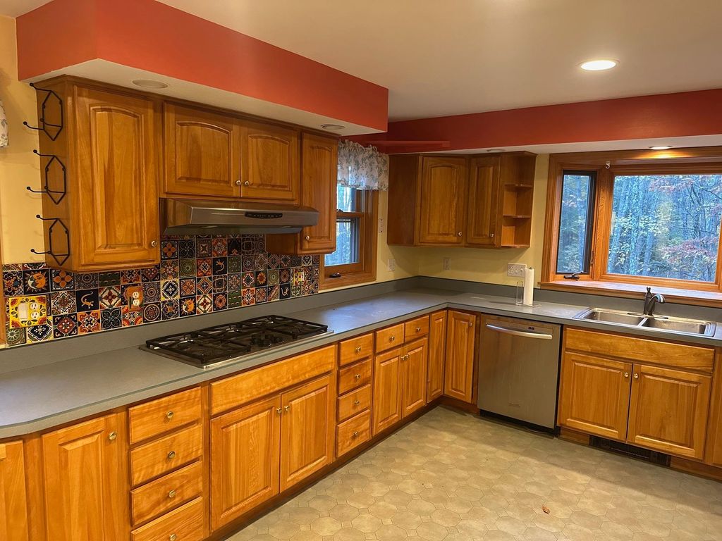 Photo of 948 Strafford Road, Barrington, NH 03825 (MLS # 5060346)