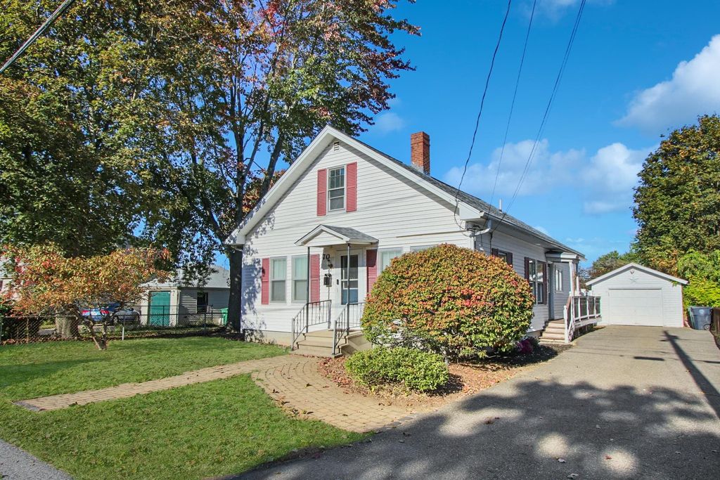 Photo of 70 Linwood Street, Nashua, NH 03060 (MLS # 5064242)