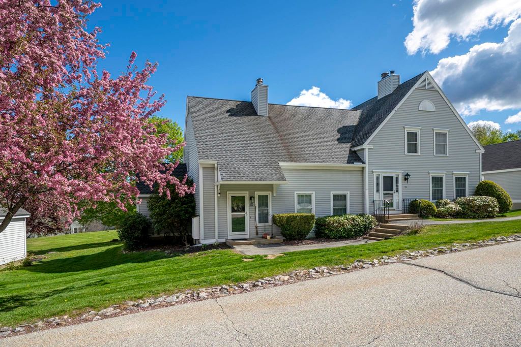 Photo of 27 Apple Tree Drive #B, Goffstown, NH 03045 (MLS # 5088795)