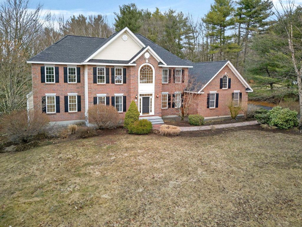 Photo of 11 Misty Lane, Londonderry, NH 03053 (MLS # 5080620)