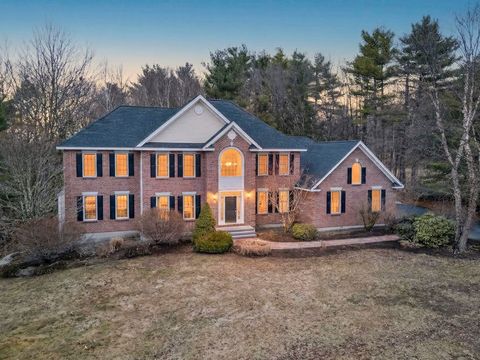 Photo of 11 Misty Lane, Londonderry, NH 03053 (MLS # 5080620)
