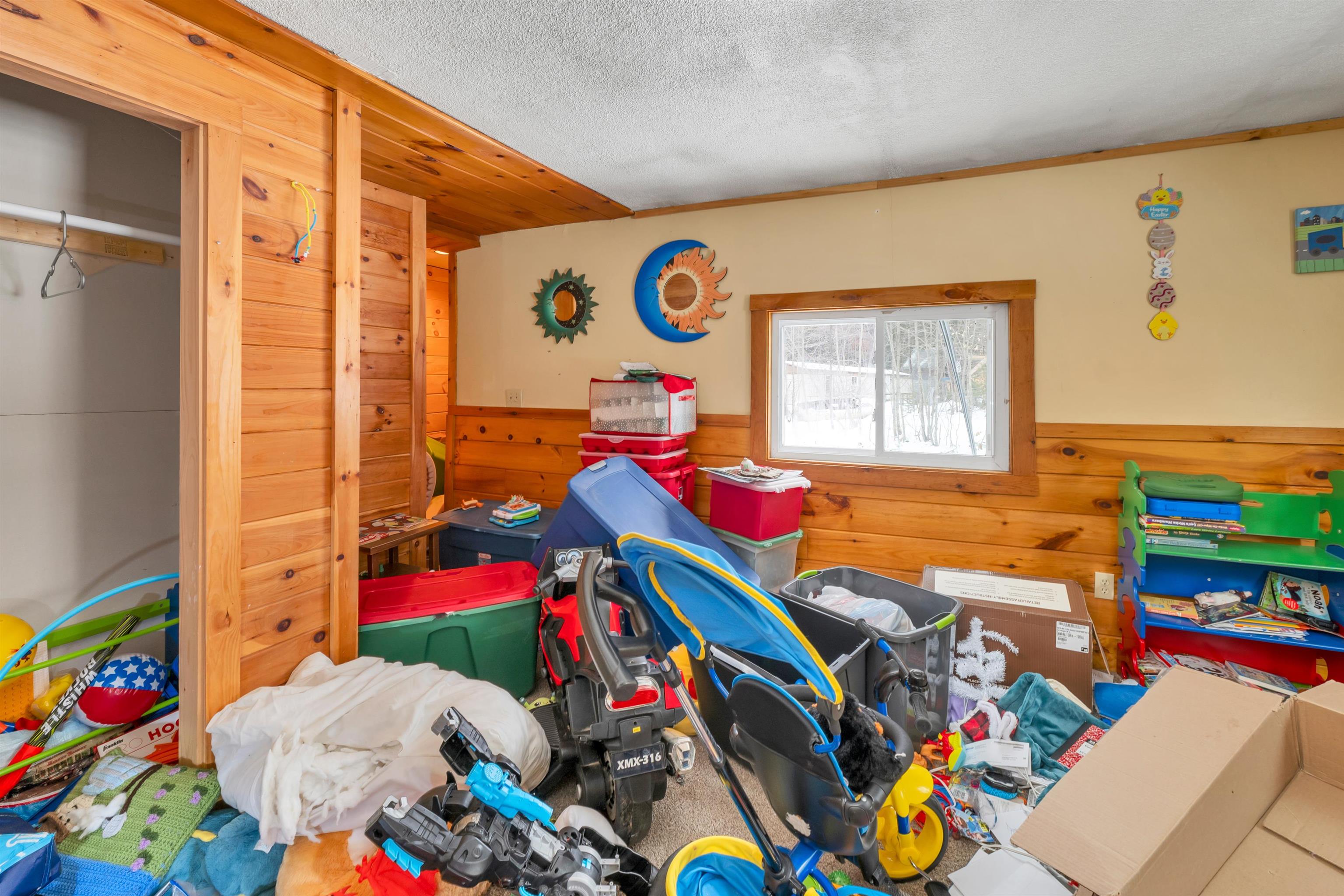 Ossipee, New Hampshire 03864, United States, 3 Bedrooms Bedrooms, ,2 BathroomsBathrooms,Residential,Active,97130