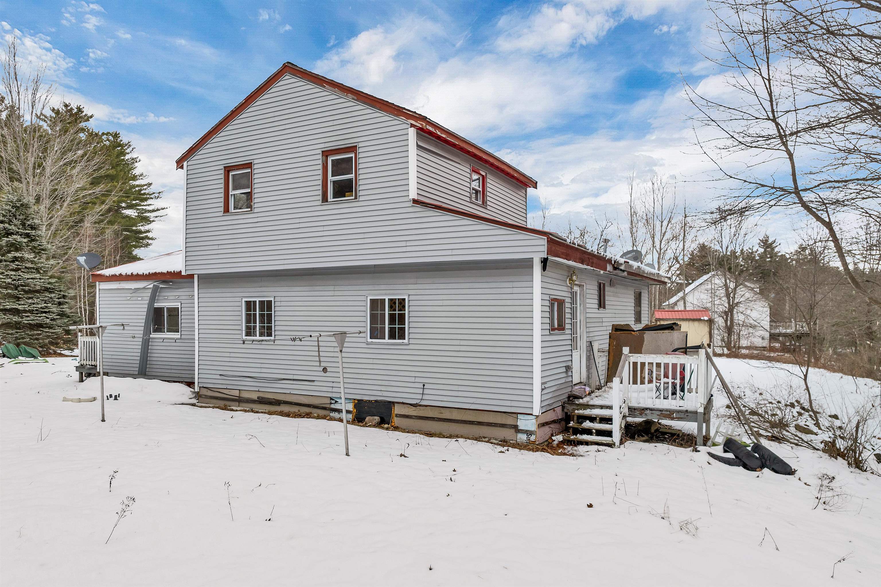 Ossipee, New Hampshire 03864, United States, 3 Bedrooms Bedrooms, ,2 BathroomsBathrooms,Residential,Active,97130