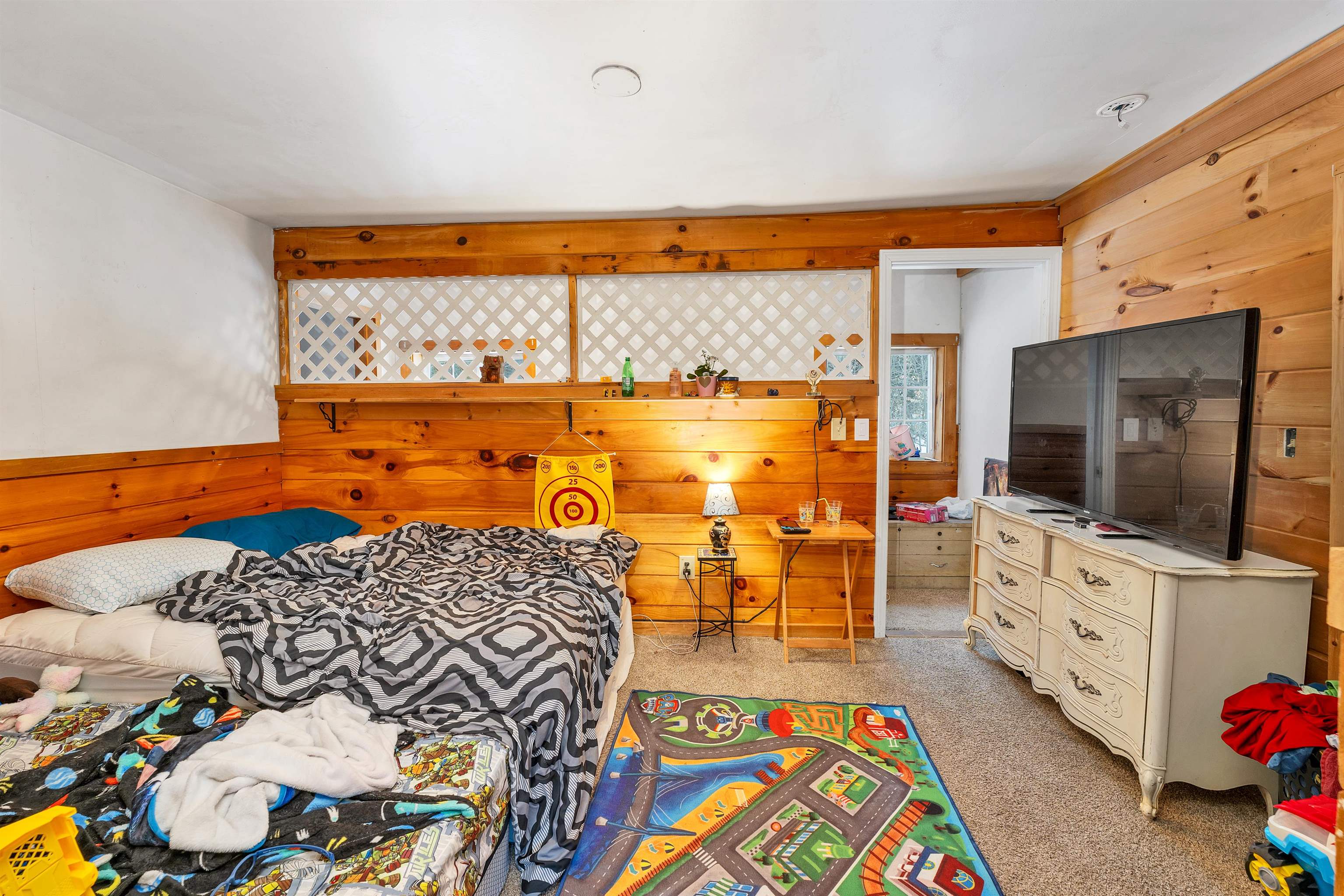 Ossipee, New Hampshire 03864, United States, 3 Bedrooms Bedrooms, ,2 BathroomsBathrooms,Residential,Active,97130