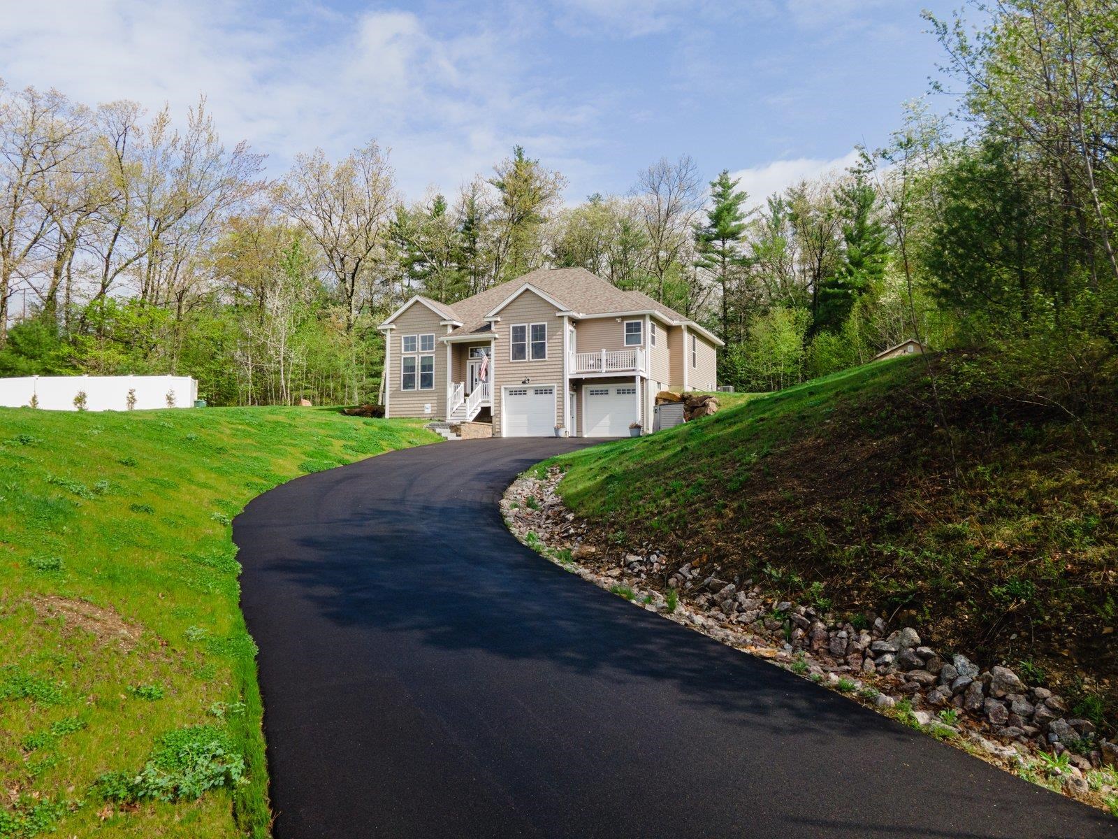 11 Carriage Hill Road