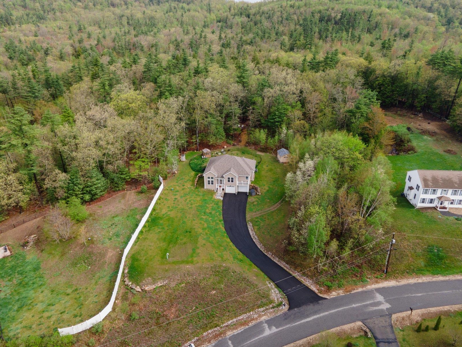 11 Carriage Hill Road